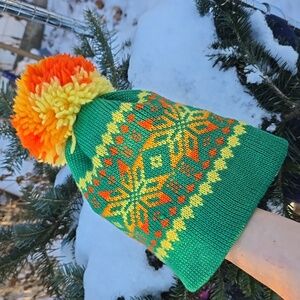 Vintage 80s Smiley Sparks Nevada Wool Nordic Snowflake Ski Hat Big Pom Pom USA